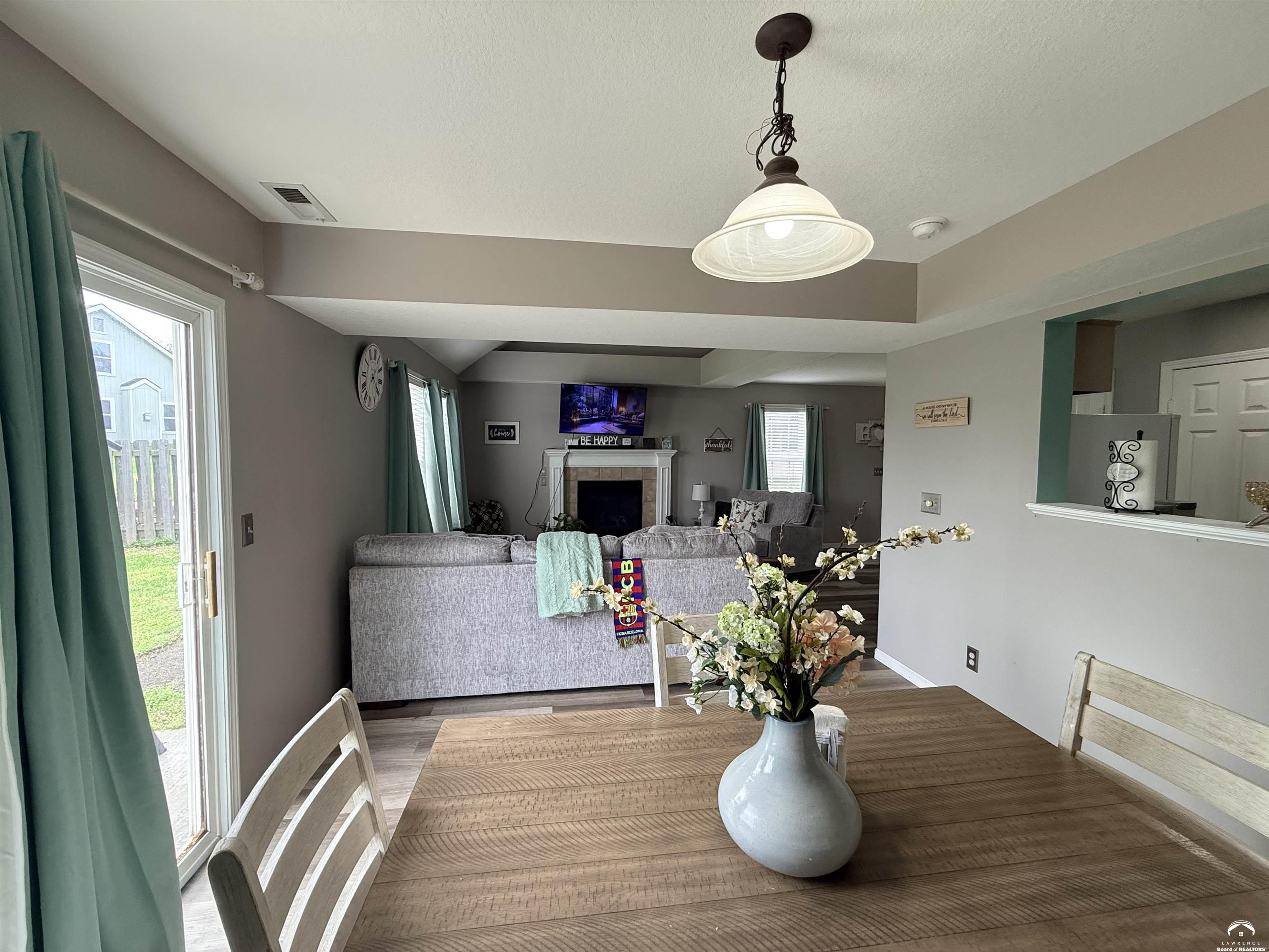 3513 Field Stone Court Lawrence, KS 66049 - Photo 7 of 27