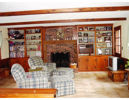 9 Tall Timber Road Wilbraham, MA 01095 - Photo 6 of 19 Gallery Image 6