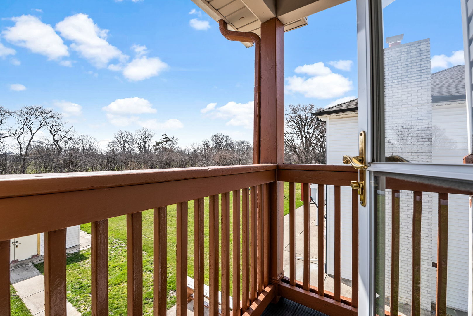 1612 Percy Lane Itasca, IL 60143 - Photo 9 of 20 a view of a balcony