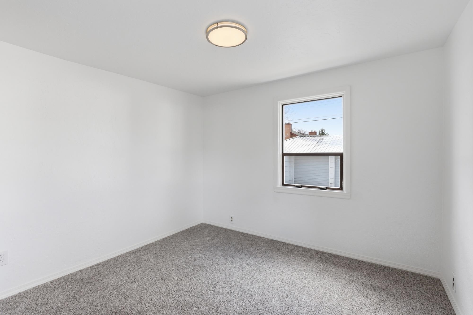 6423 North Washington Street Spokane, WA 99208 - Photo 8 of 34