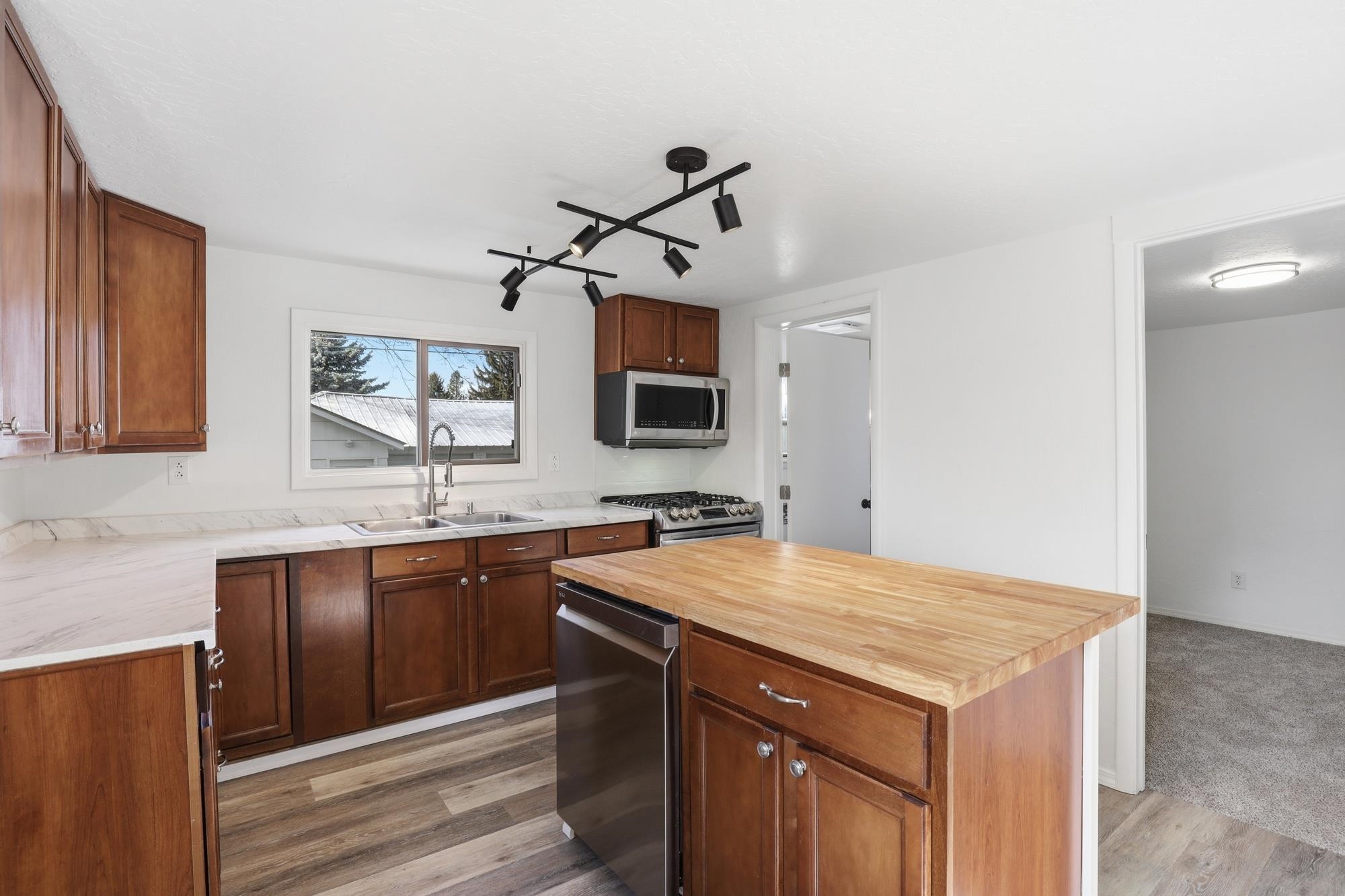 6423 North Washington Street Spokane, WA 99208 - Photo 10 of 34