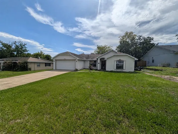 $329,000 | 770 Sweetbrier Drive, Deltona, FL 32725