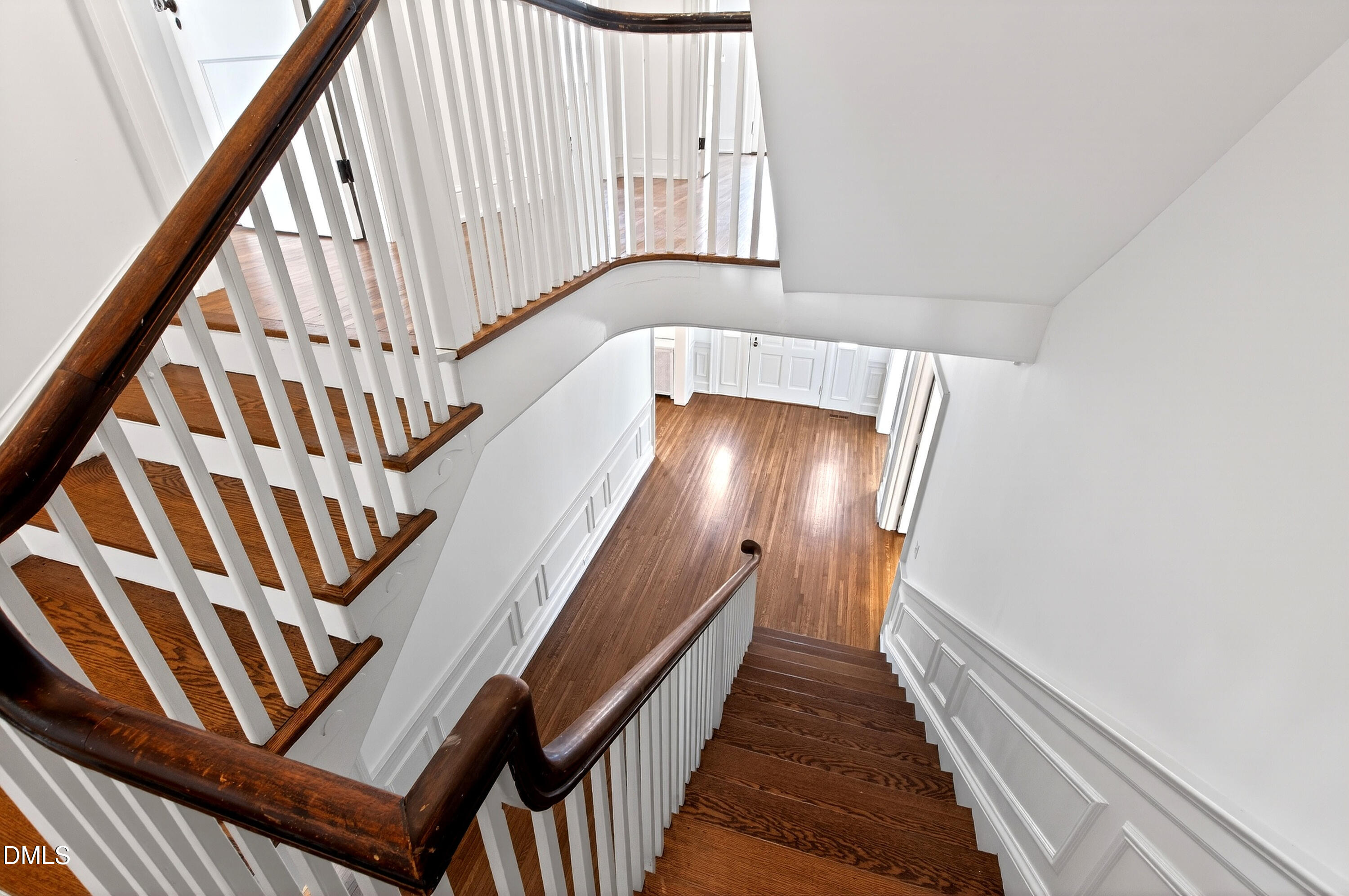 1313 College Place Raleigh, NC 27605 - Photo 36 of 71 a view of entryway