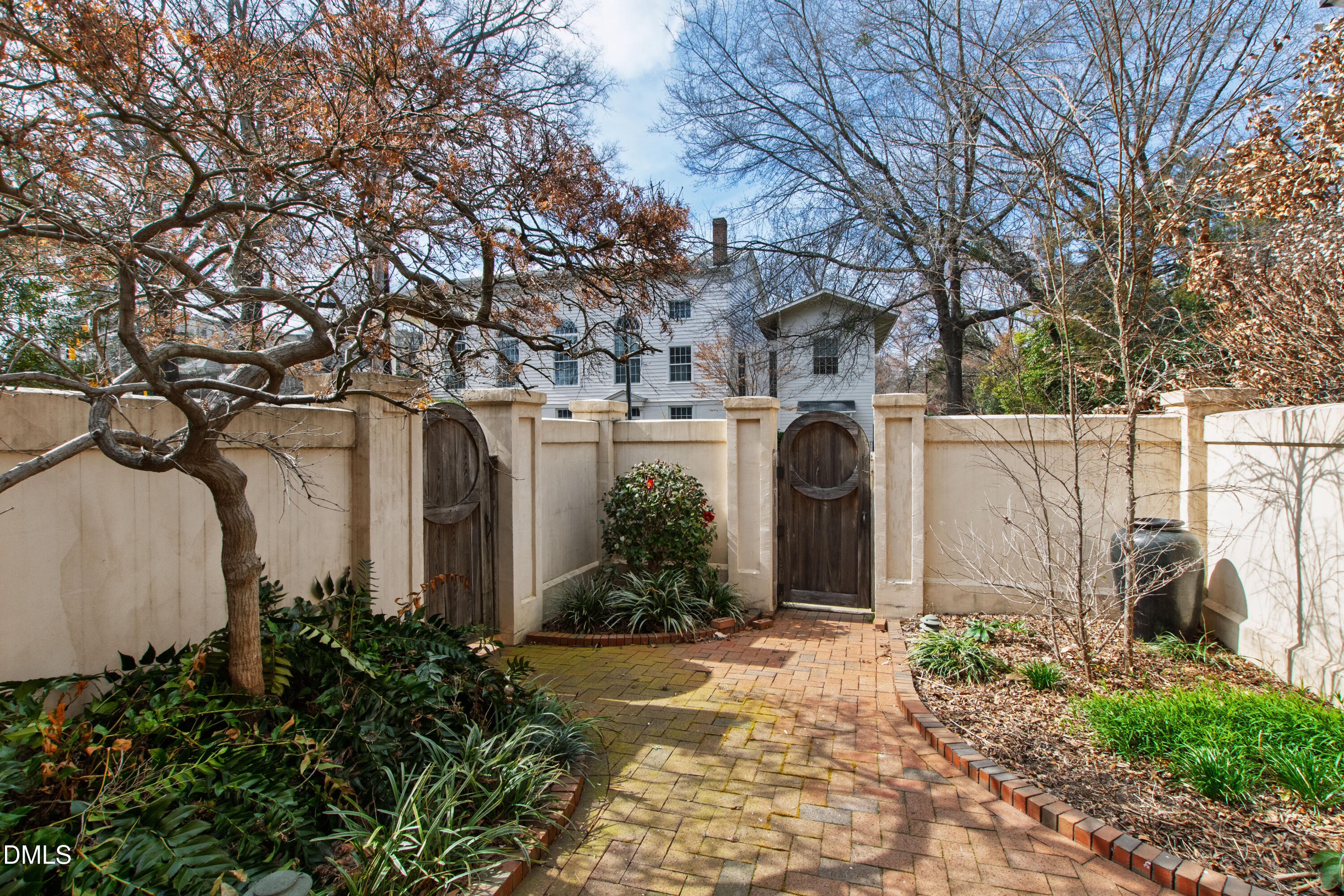 1313 College Place Raleigh, NC 27605 - Photo 57 of 71 College (21)