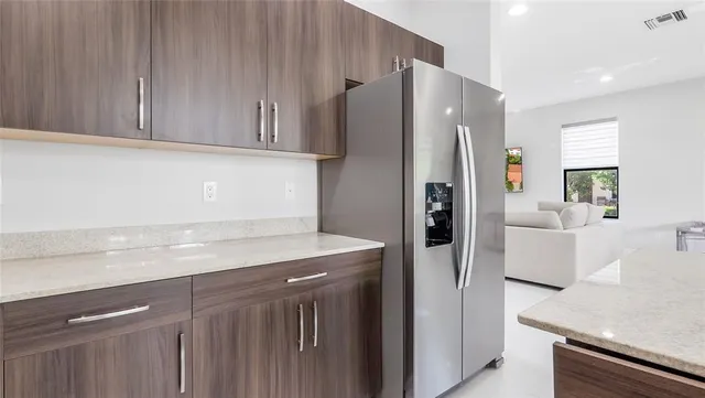 $3,800 | 20927 Northwest 1st Street, Pembroke Pines, FL 33029