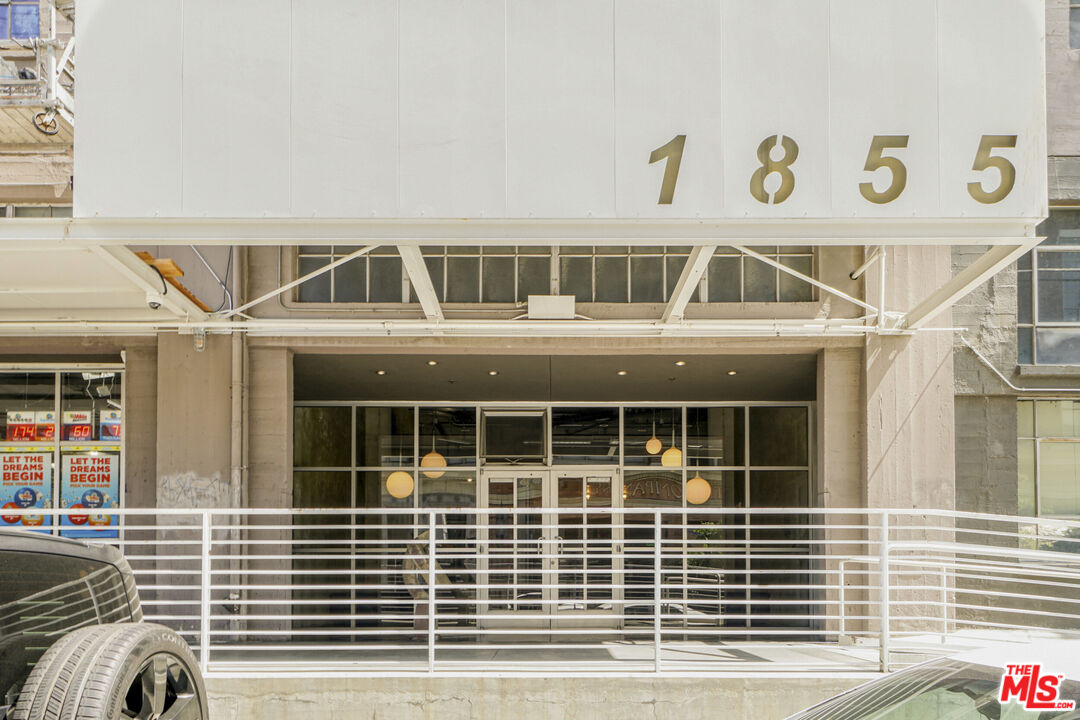 1855 Industrial Street, Unit 112 Los Angeles, CA 90021 - Photo 36 of 51 a front view of a house with a window