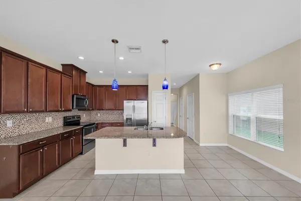 $2,300 | 4055 69th Terrace North, Pinellas Park, FL 33781