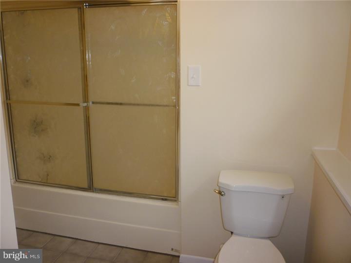 105 Winston Road Mount Laurel, NJ 08054 - Photo 14 of 17 Bathroom