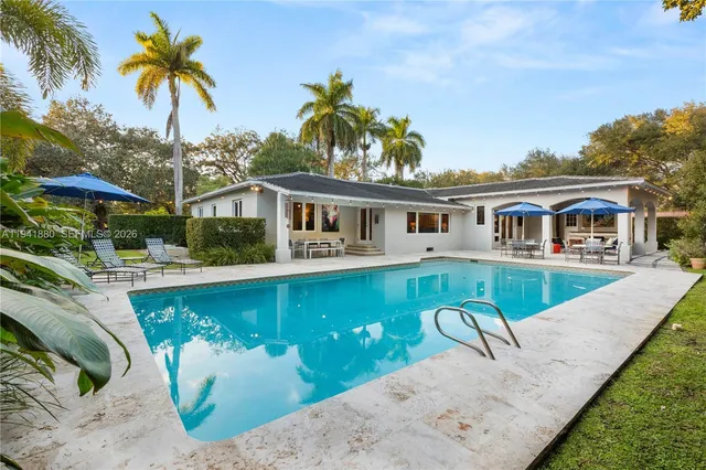 $3,498,000 | 1901 Country Club Prado, Coral Gables, FL 33134