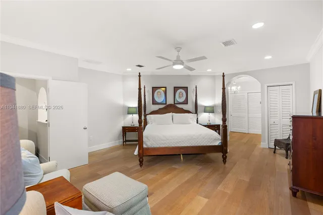 $3,498,000 | 1901 Country Club Prado, Coral Gables, FL 33134