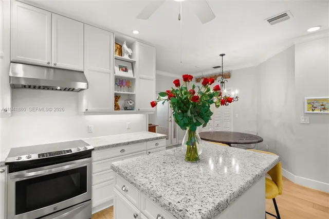 $3,498,000 | 1901 Country Club Prado, Coral Gables, FL 33134