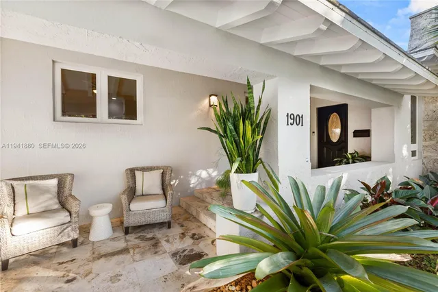 $3,498,000 | 1901 Country Club Prado, Coral Gables, FL 33134