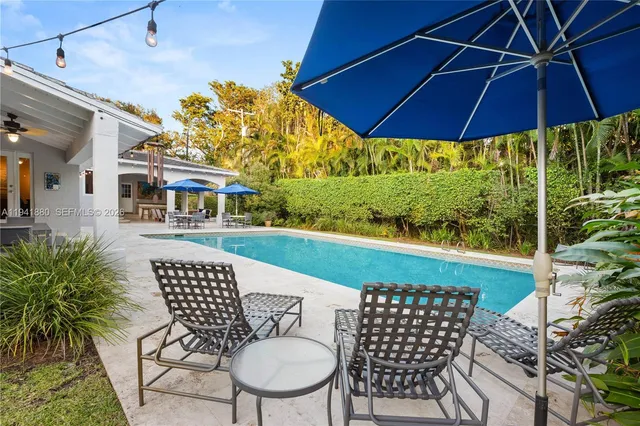 $3,498,000 | 1901 Country Club Prado, Coral Gables, FL 33134