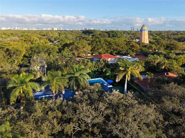 $3,498,000 | 1901 Country Club Prado, Coral Gables, FL 33134
