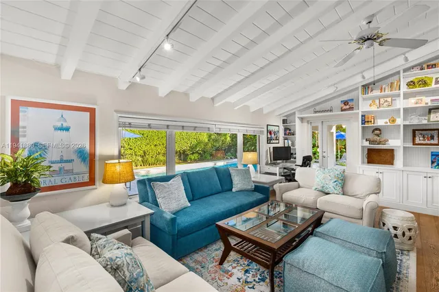 $3,498,000 | 1901 Country Club Prado, Coral Gables, FL 33134