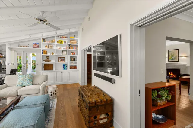 $3,498,000 | 1901 Country Club Prado, Coral Gables, FL 33134