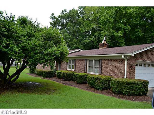 810 Halsbrook Road Greensboro, NC 27406 - Photo 2 of 12 Exterior Front.