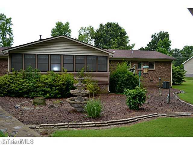 810 Halsbrook Road Greensboro, NC 27406 - Photo 10 of 12 Exterior Back.