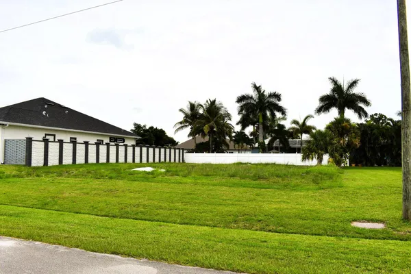$280,000 | 2565 Southwest Salzedo Avenue, Port St. Lucie, FL 34987