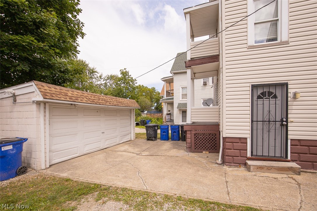 4518 Turney Road Cleveland, OH 44105 - Photo 4 of 20 Gallery Image 4