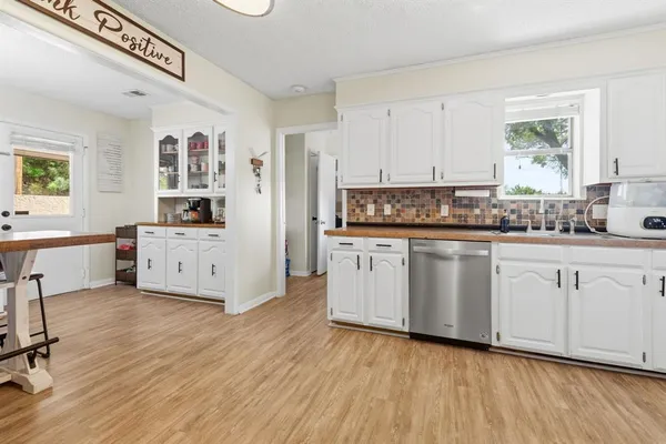 $439,900 | 609 Green Valley Drive, Abilene, TX 79601