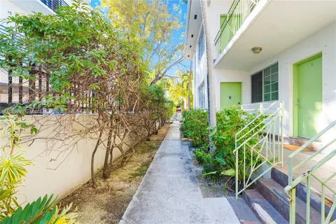 $265,000 | 1045 Lenox Avenue, Unit 4, Miami Beach, FL 33139