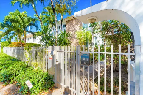 $265,000 | 1045 Lenox Avenue, Unit 4, Miami Beach, FL 33139