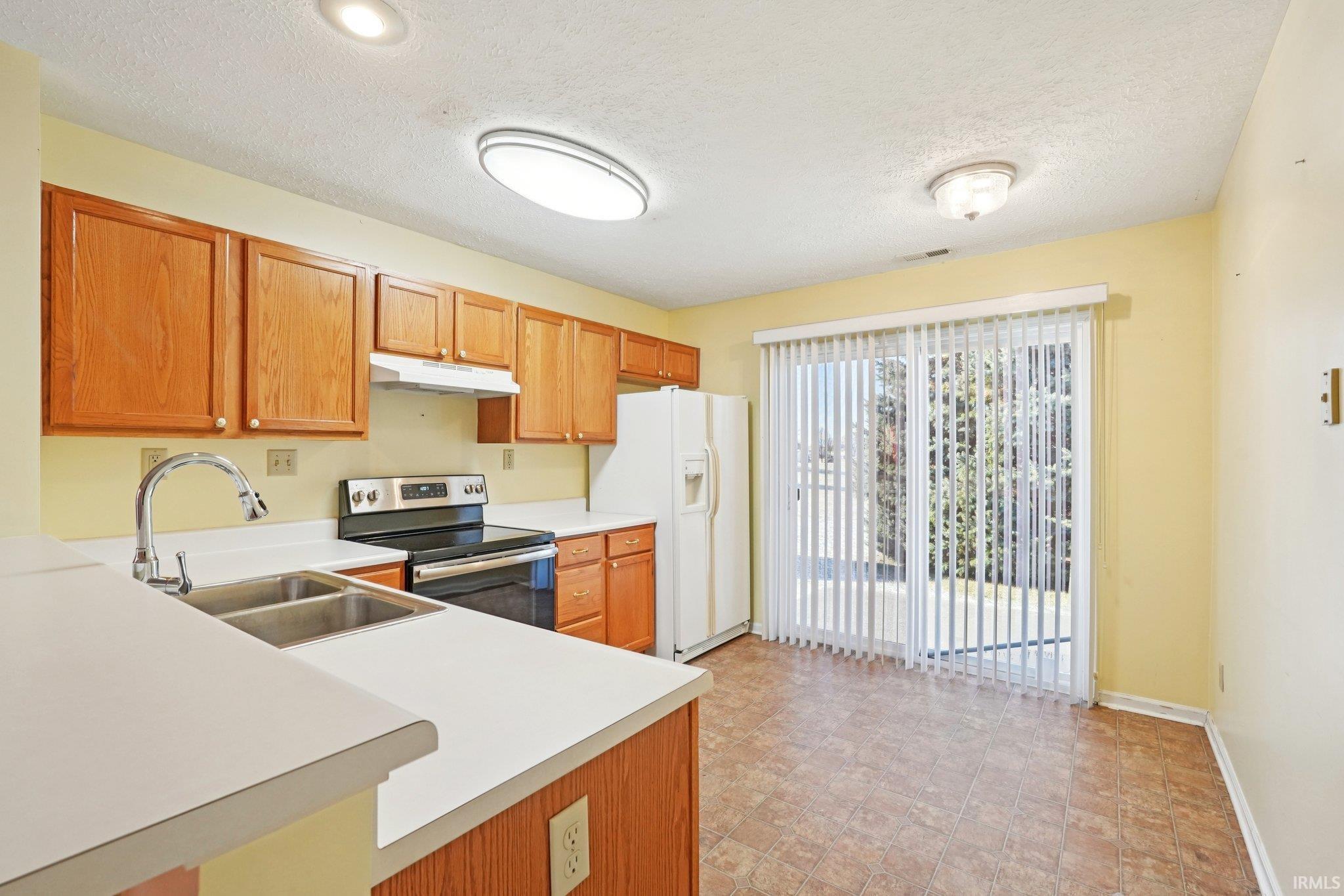 3231 Frances Lane Kokomo, IN 46902 - Photo 8 of 33