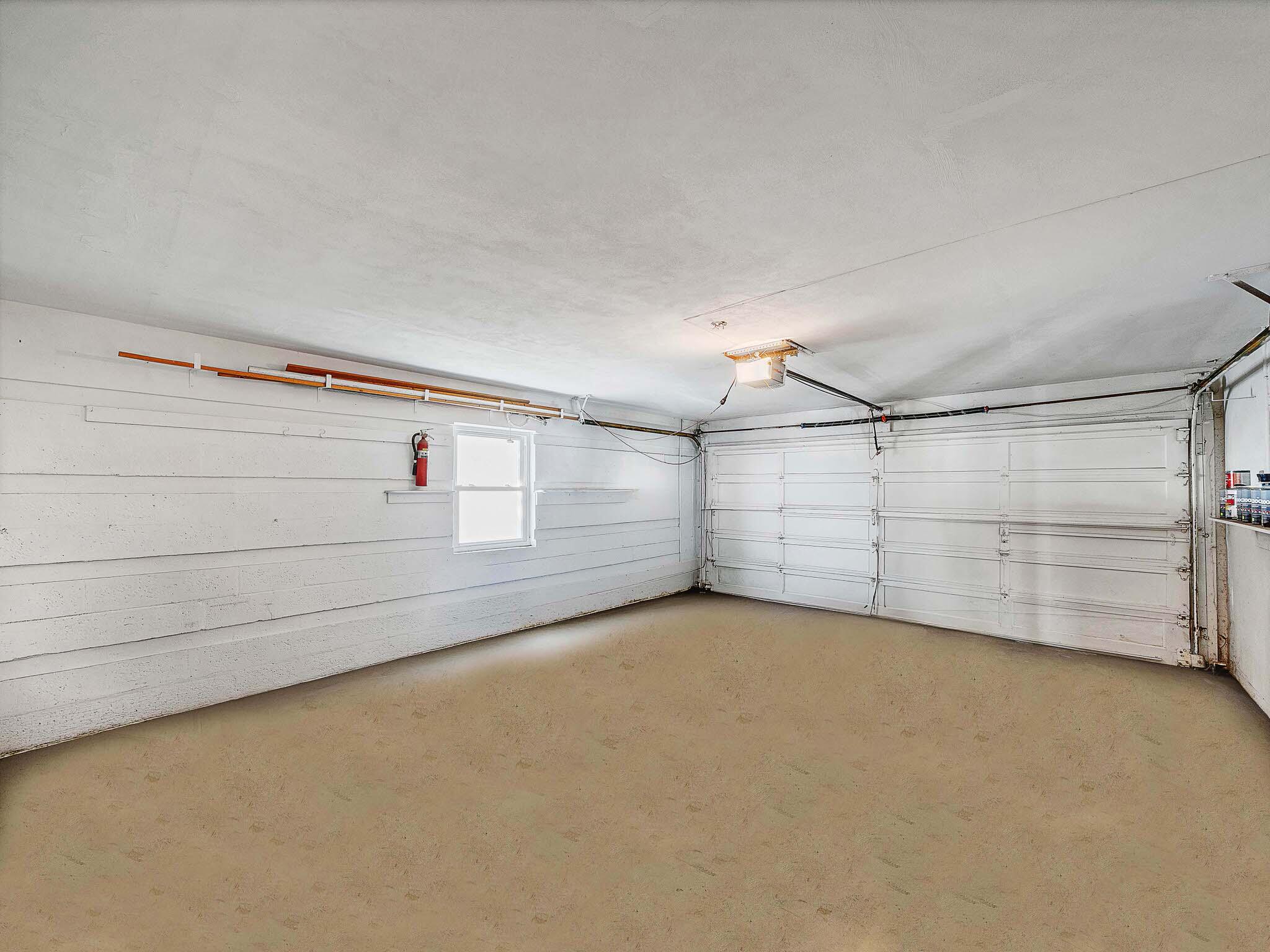 2750 Southeast 3rd Street Pompano Beach, FL 33062 - Photo 17 of 55 8 Garage (1)_1