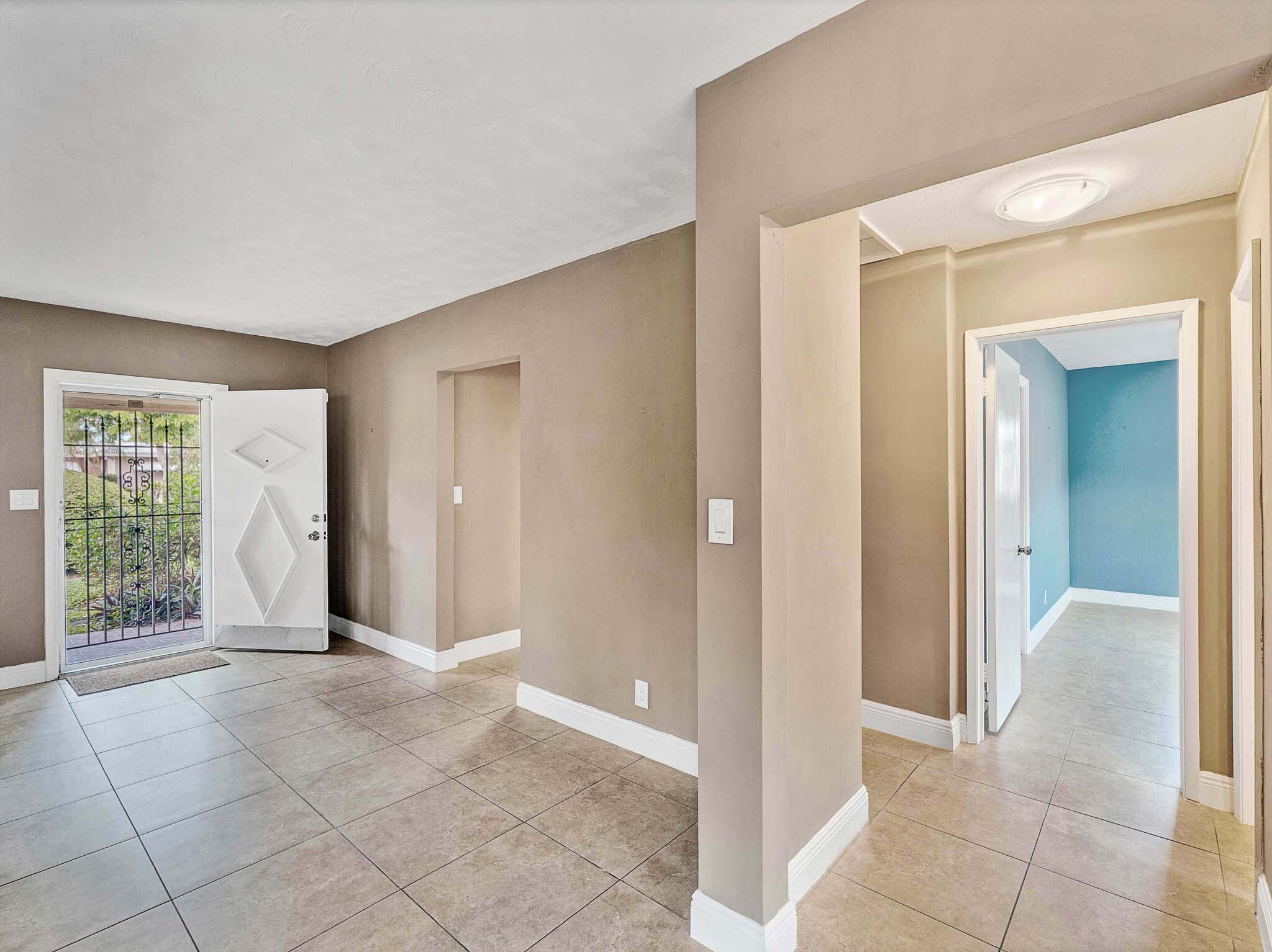 2750 Southeast 3rd Street Pompano Beach, FL 33062 - Photo 30 of 55 15 Bedrooms (1)_1