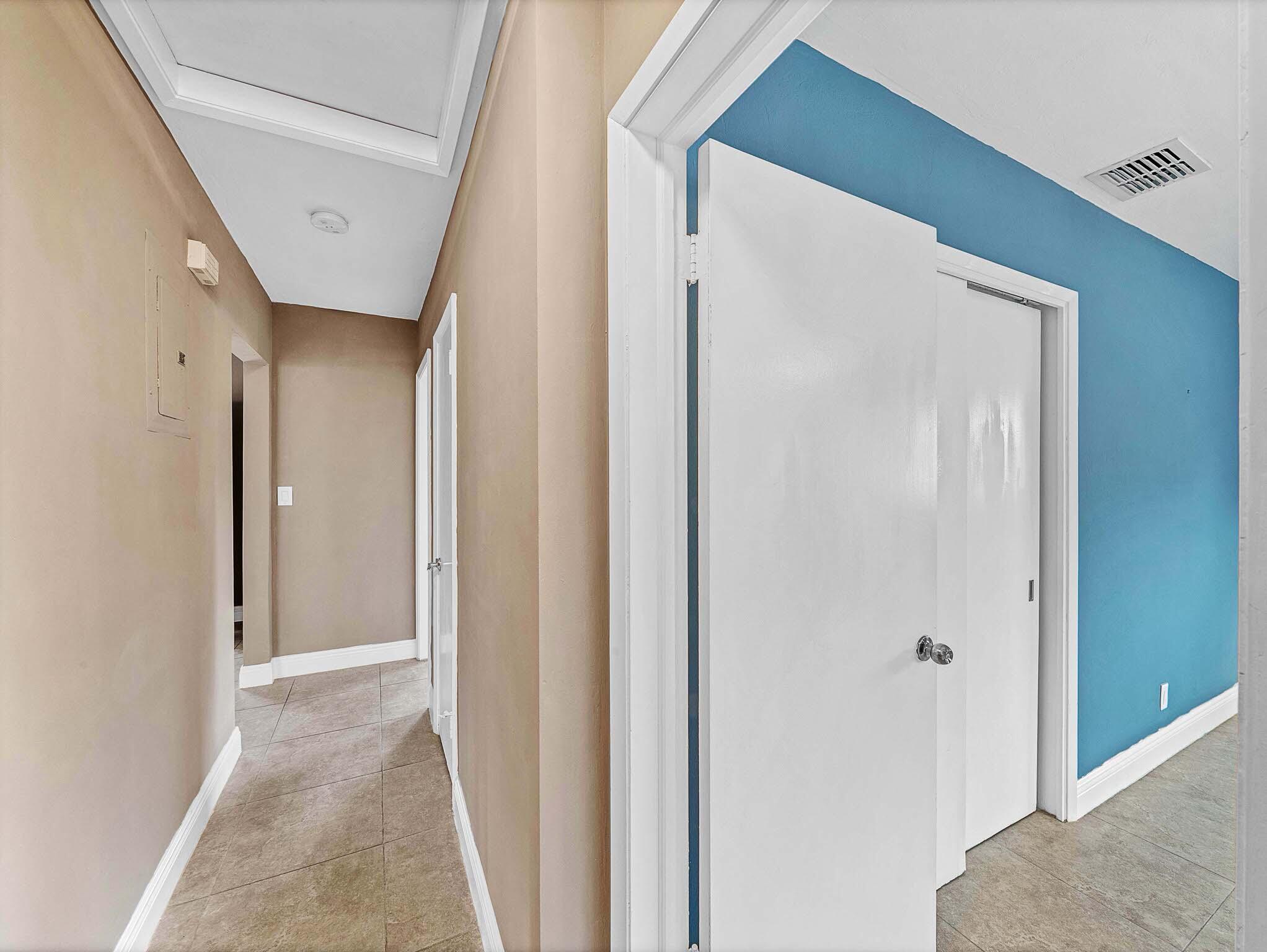 2750 Southeast 3rd Street Pompano Beach, FL 33062 - Photo 35 of 55 17 Guest Bedroom (1)_1