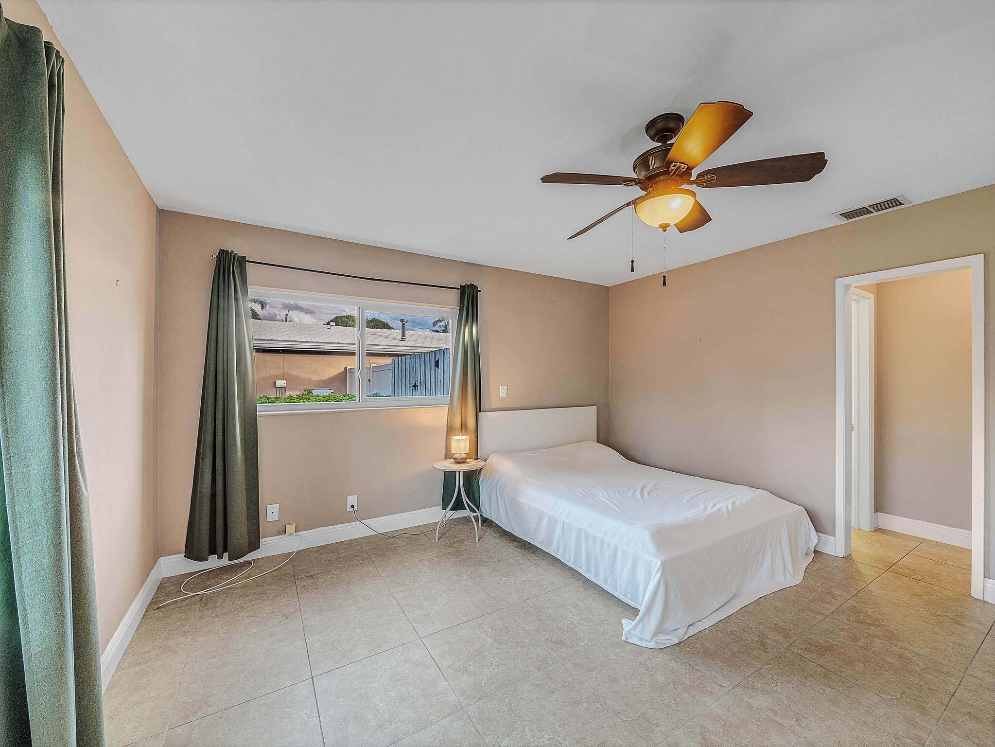 2750 Southeast 3rd Street Pompano Beach, FL 33062 - Photo 42 of 55 19 Primary Bedroom (3)_1