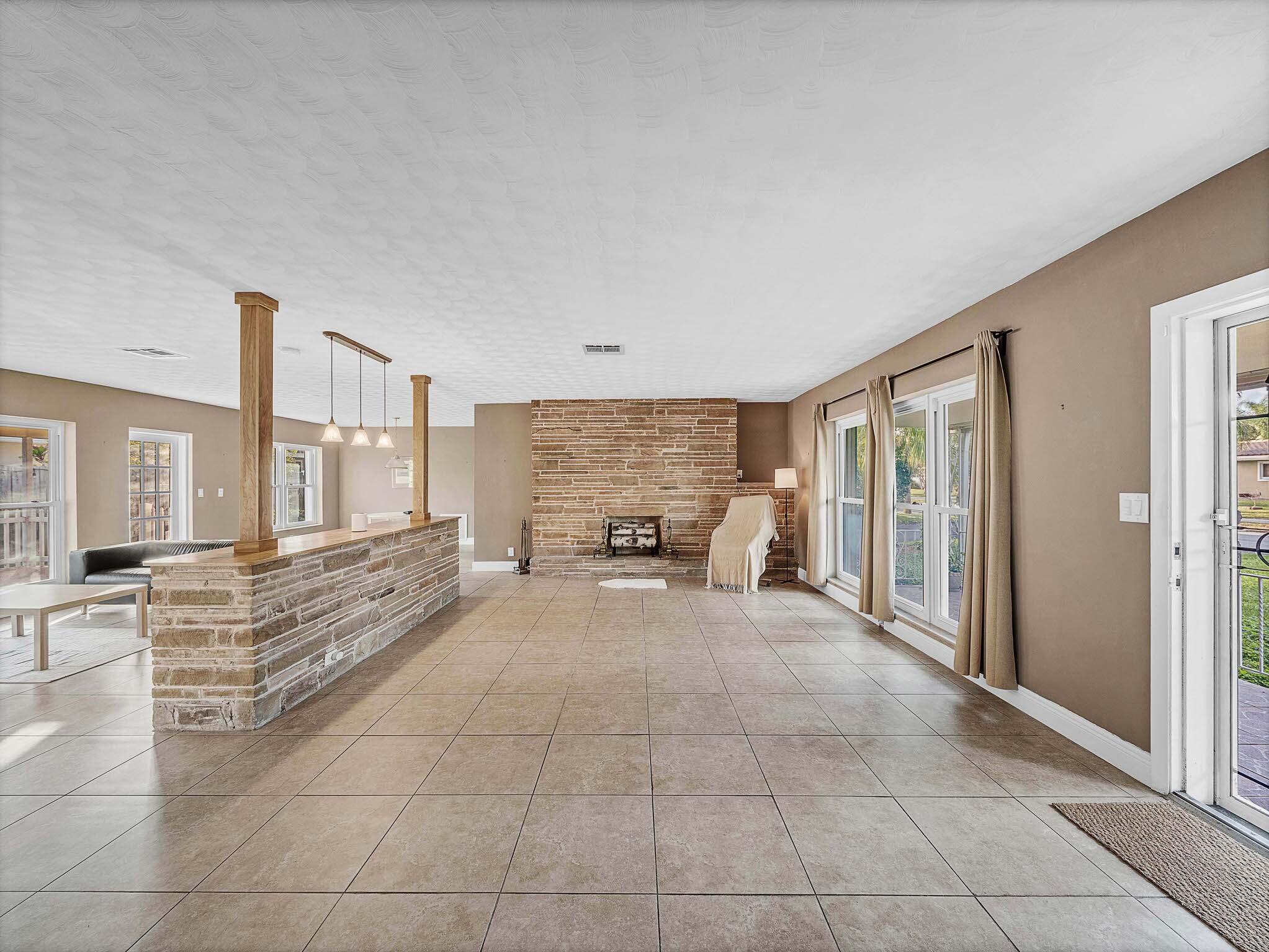 2750 Southeast 3rd Street Pompano Beach, FL 33062 - Photo 49 of 55 22 Living Area (1)_1