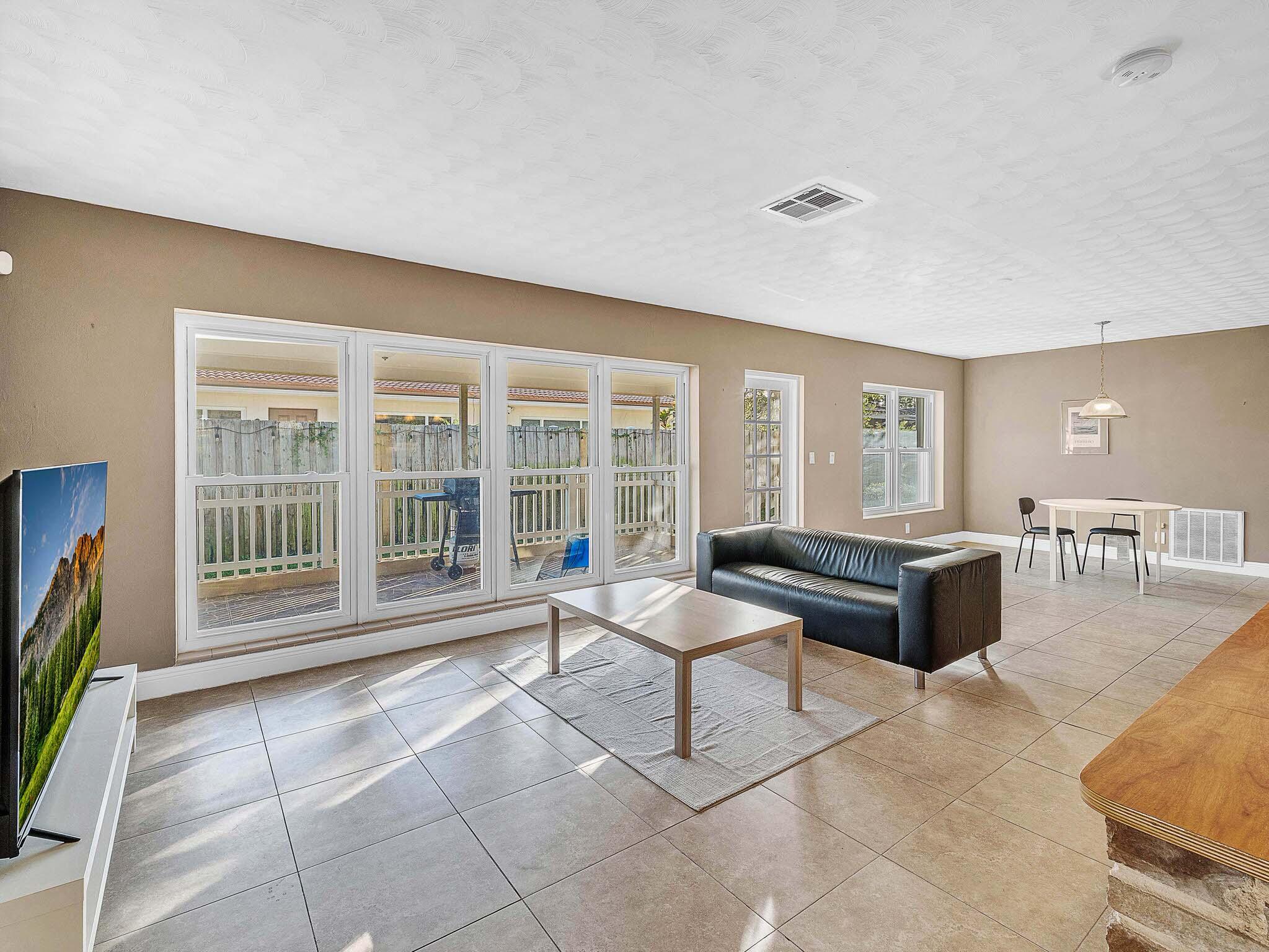 2750 Southeast 3rd Street Pompano Beach, FL 33062 - Photo 4 of 55 3 Family Area (1)_1