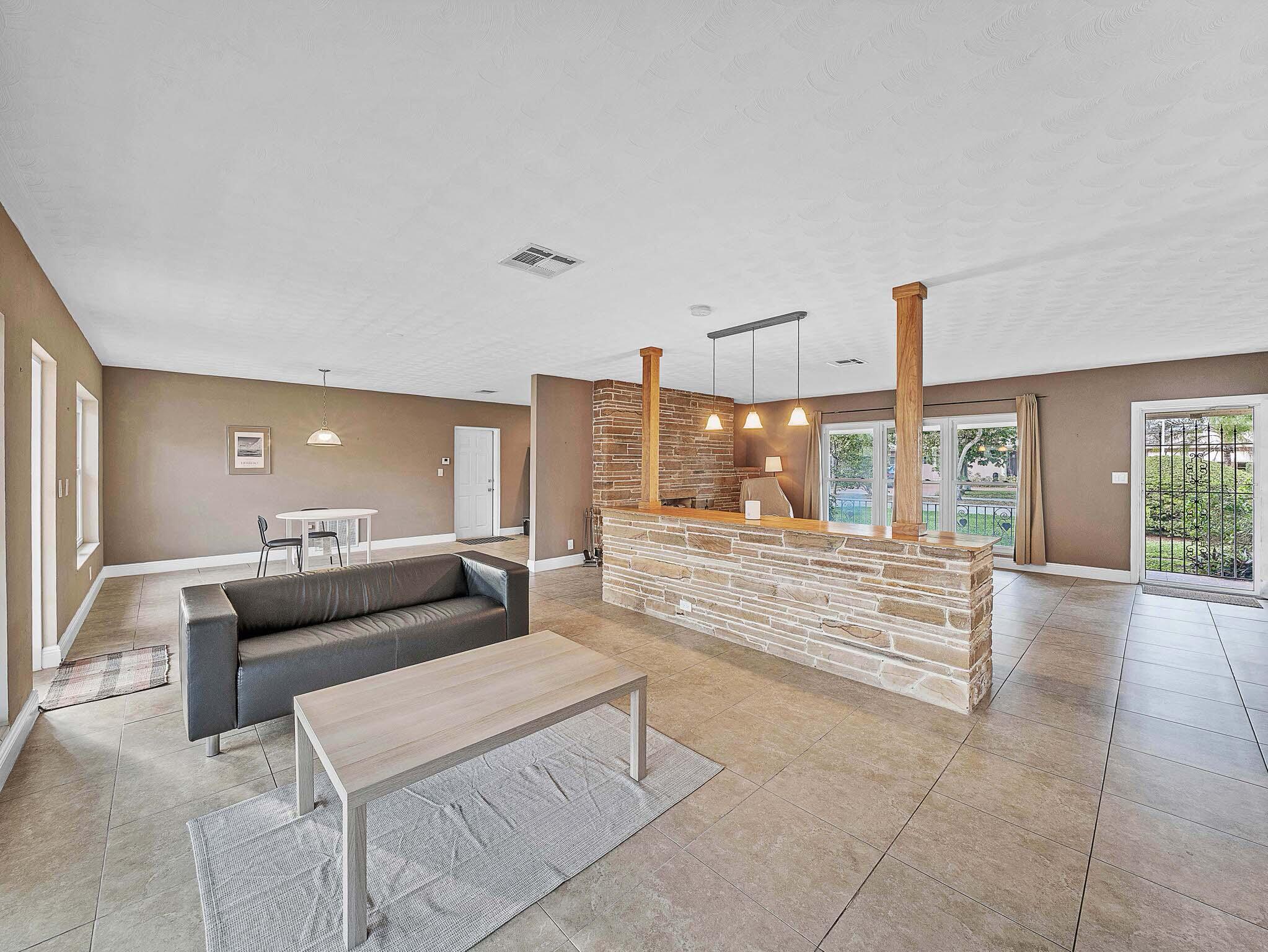 2750 Southeast 3rd Street Pompano Beach, FL 33062 - Photo 5 of 55 3 Family Area (2)_1