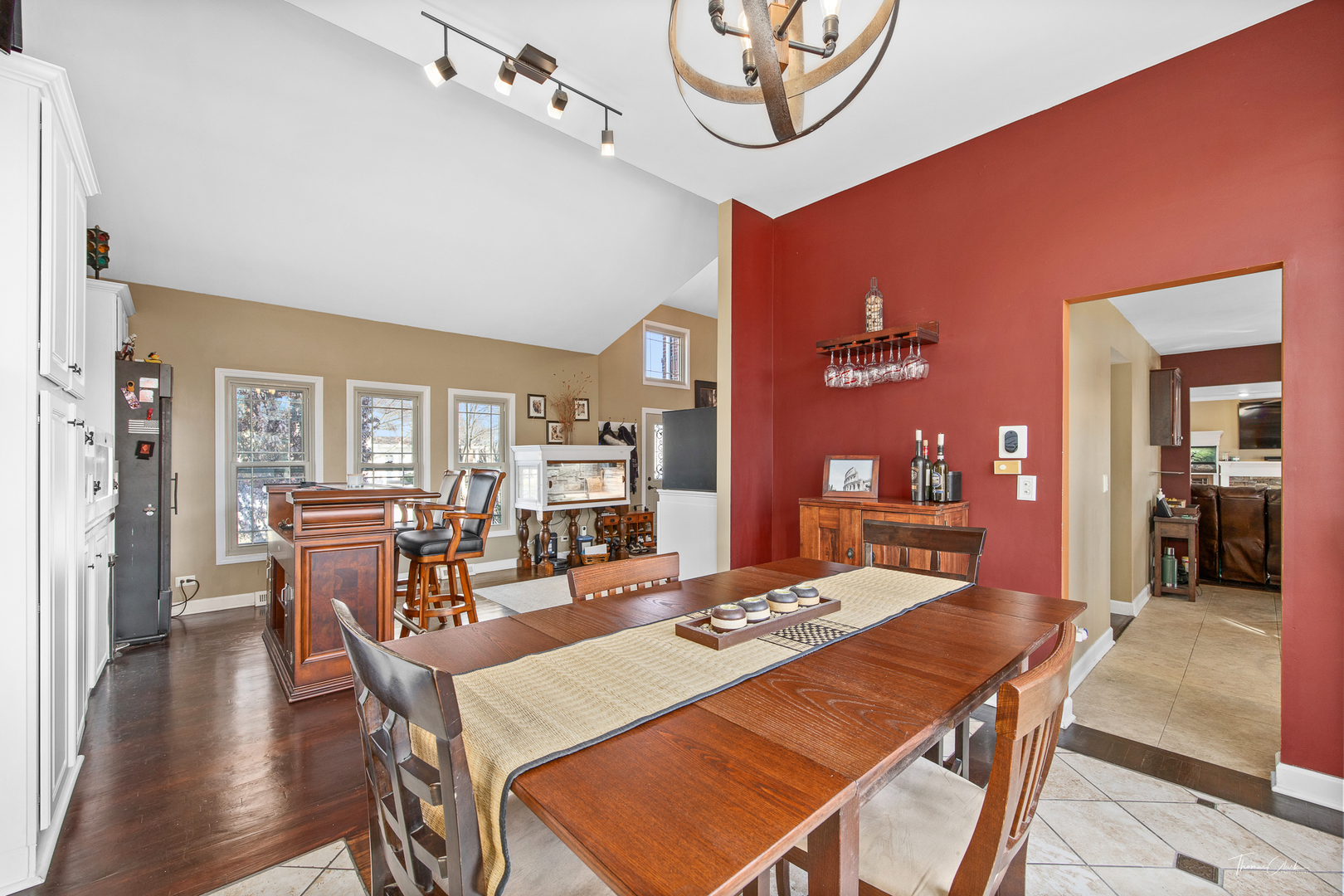 2 Callery Court Bolingbrook, IL 60490 - Photo 11 of 45 Gallery Image 11