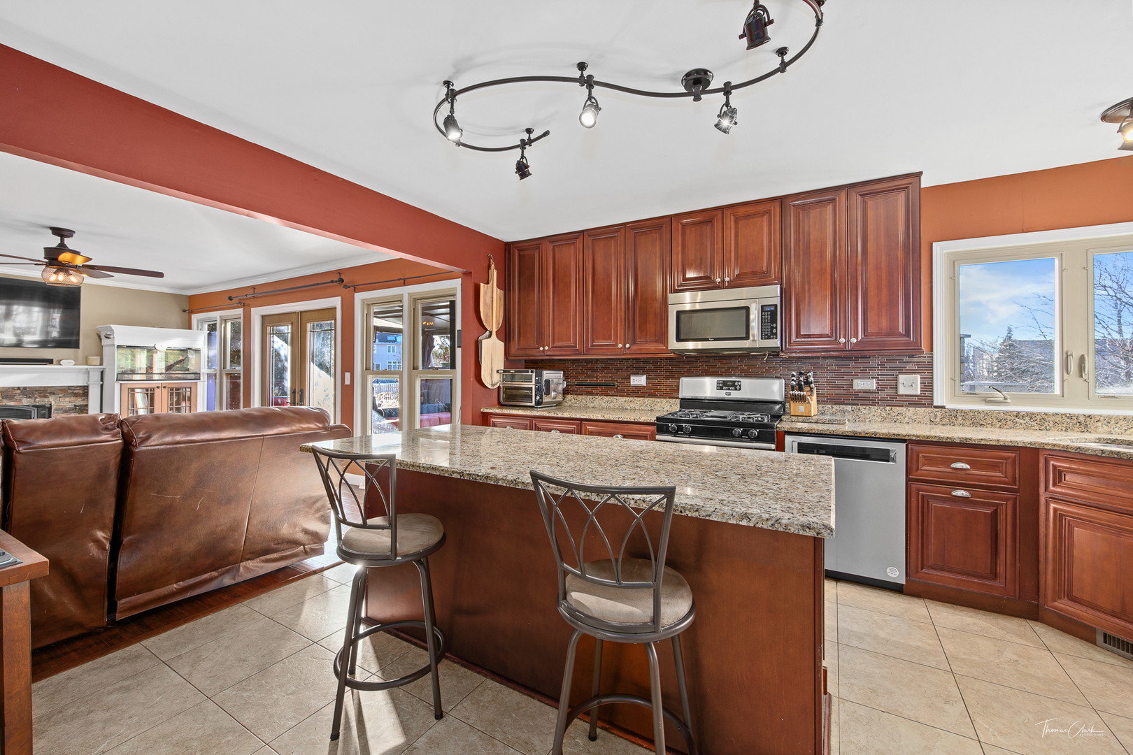 2 Callery Court Bolingbrook, IL 60490 - Photo 17 of 45 Gallery Image 17
