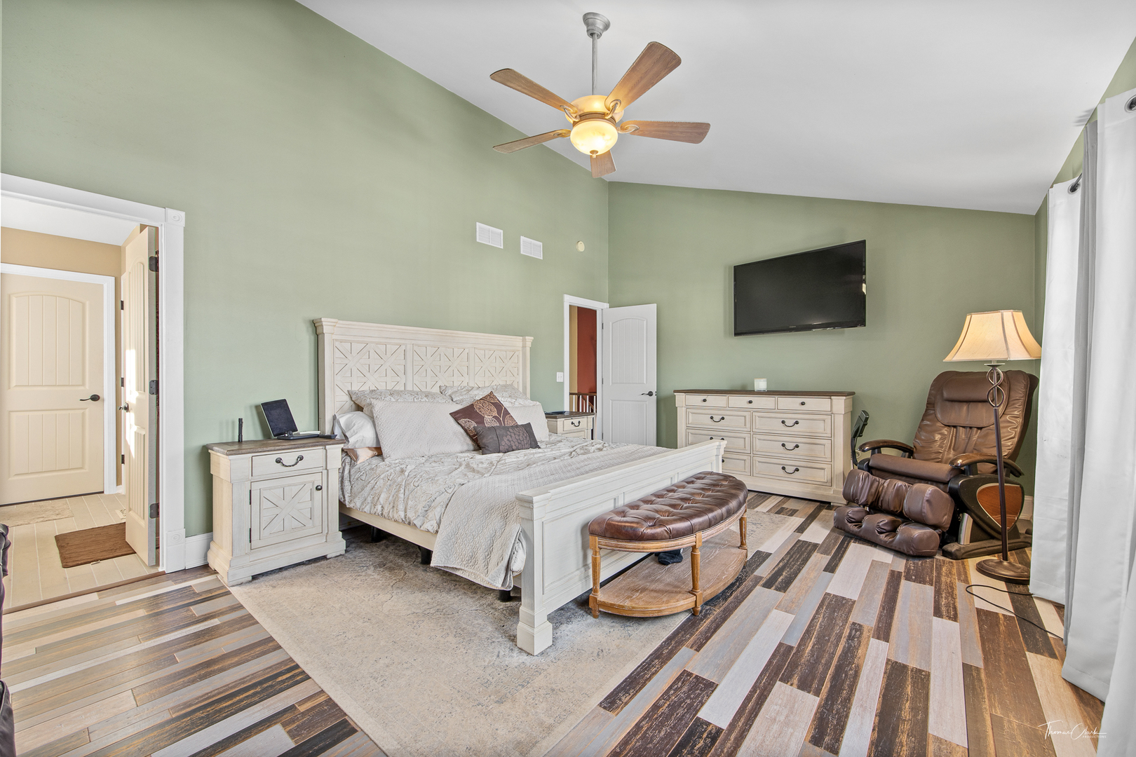 2 Callery Court Bolingbrook, IL 60490 - Photo 28 of 45 Gallery Image 28