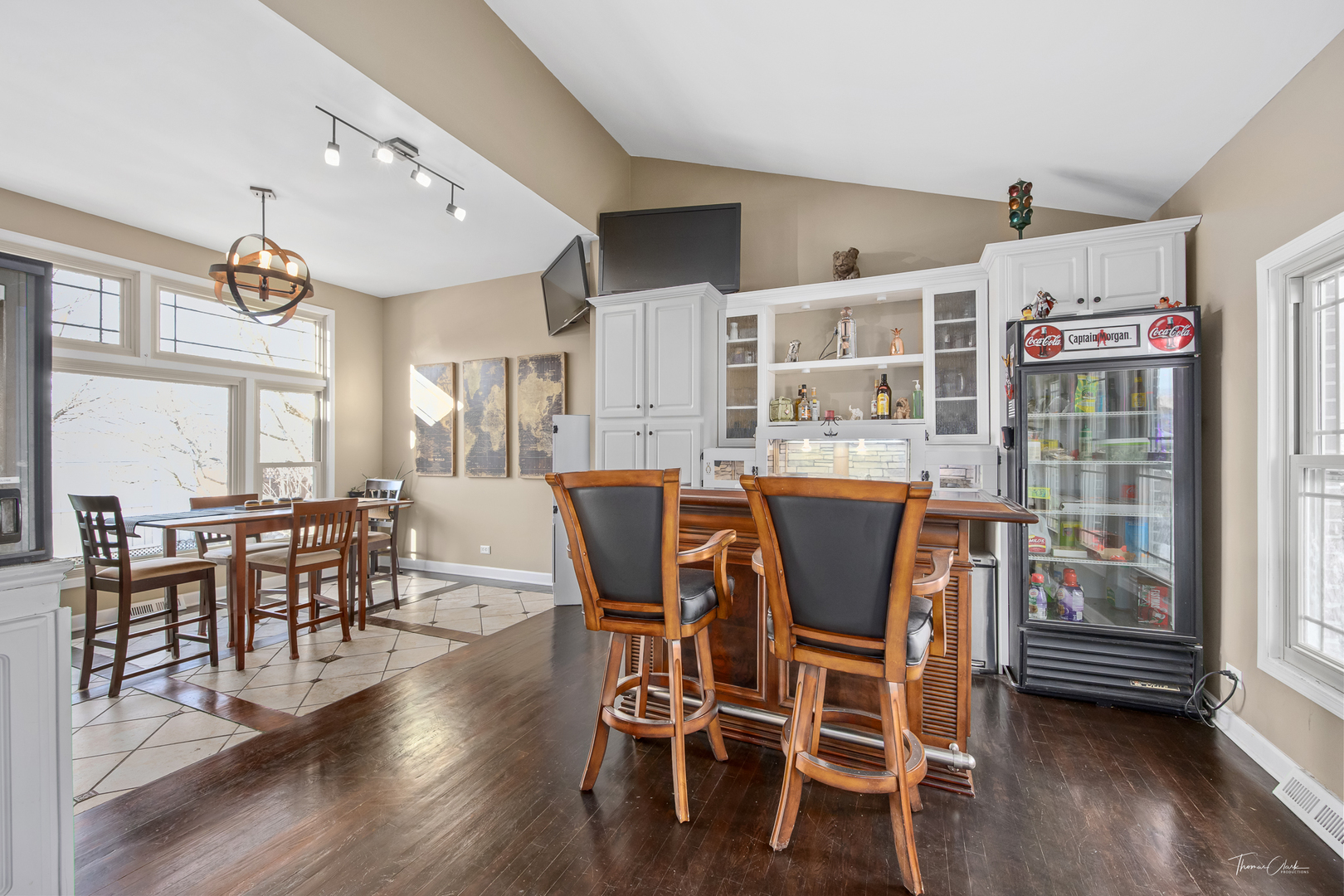 2 Callery Court Bolingbrook, IL 60490 - Photo 7 of 45 Gallery Image 7