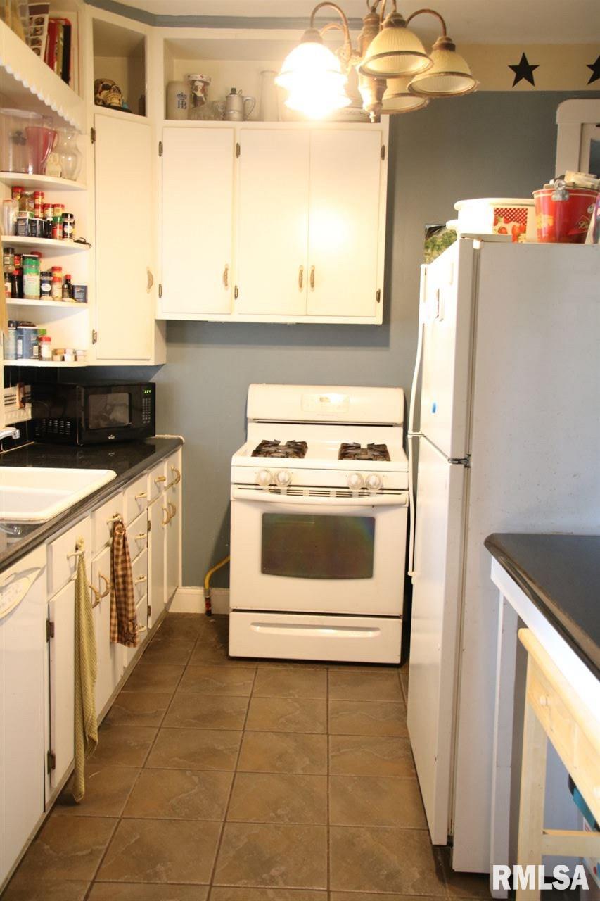 2809 North Prospect Road Peoria, IL 61603 - Photo 11 of 36 Gallery Image 11
