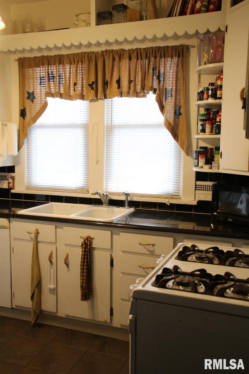 2809 North Prospect Road Peoria, IL 61603 - Photo 13 of 36 Gallery Image 13