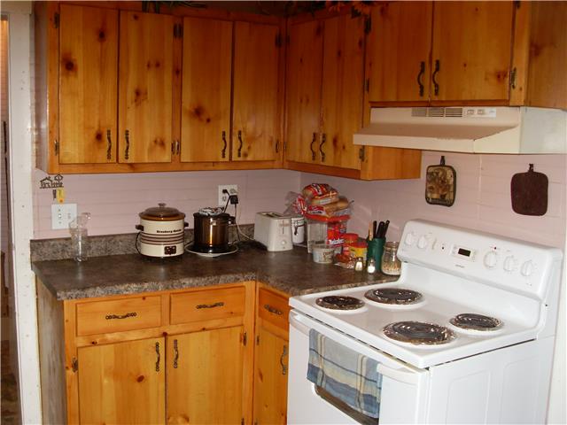 610 Fall River Road Lawrenceburg, TN 38464 - Photo 11 of 15