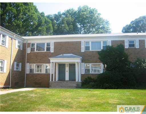 172 Evergreen Road, Unit 172 Metuchen, NJ 08840 - Photo 1 of 10 Gallery Image 1