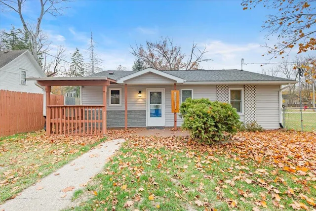 $249,900 | 202 Clay Street, Newaygo, MI 49337