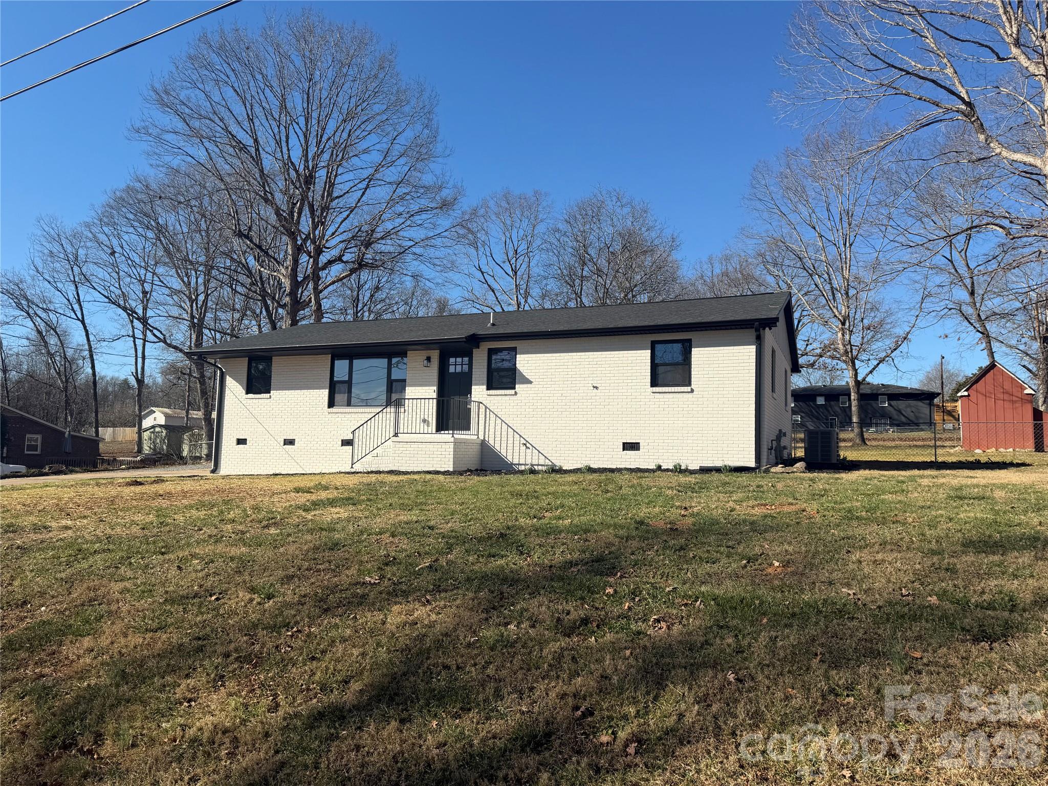 1906 Oakhurst Drive Shelby, NC 28152 - Photo 2 of 17