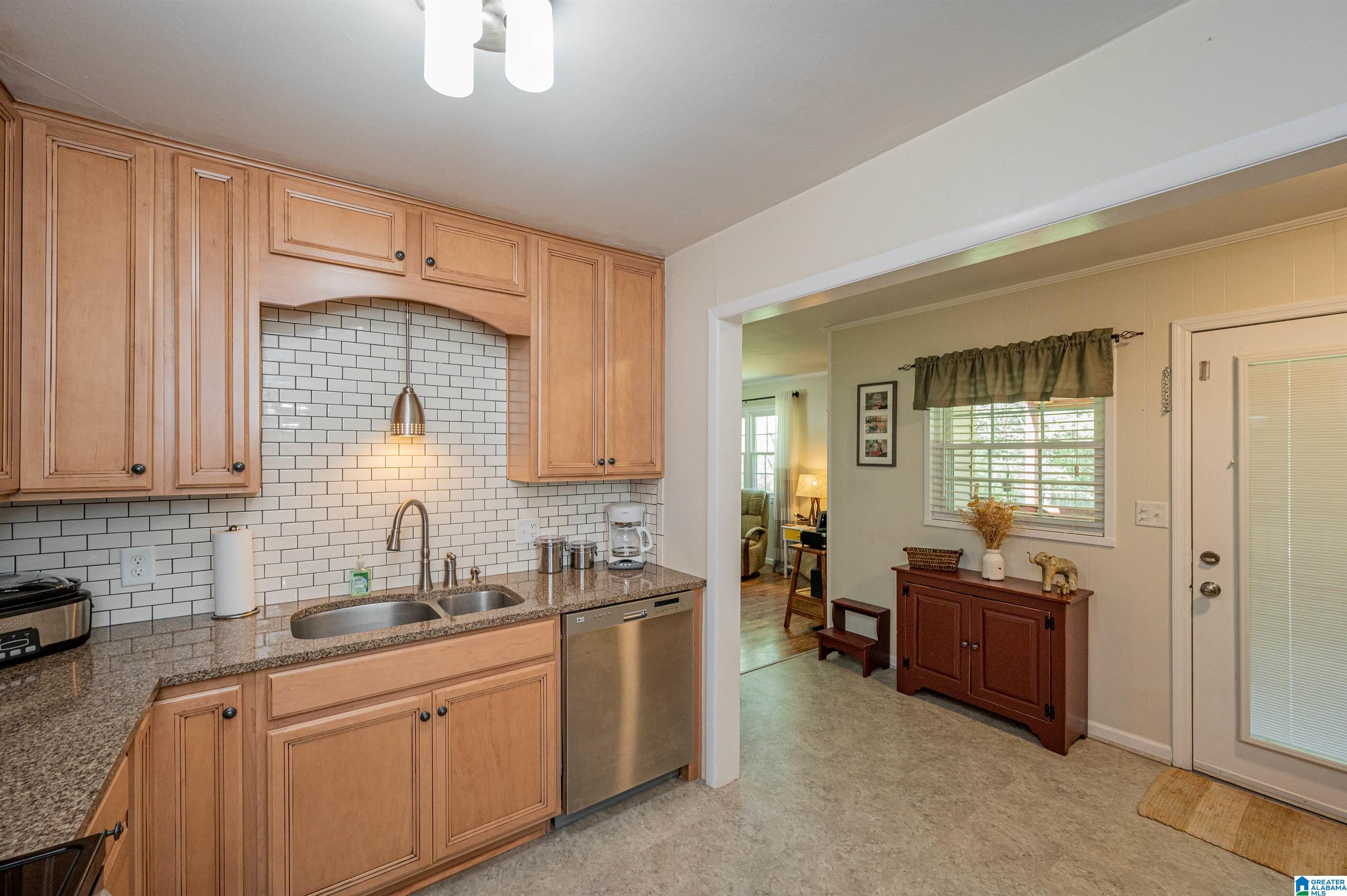 8732 Sunset Drive Leeds, AL 35094 - Photo 16 of 41