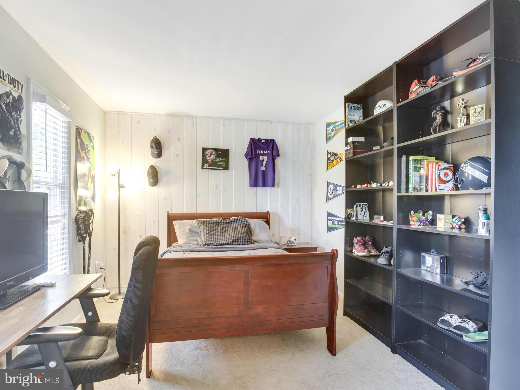 9791 Flint Rock Road Manassas, VA 20112 - Photo 5 of 28 Bedroom