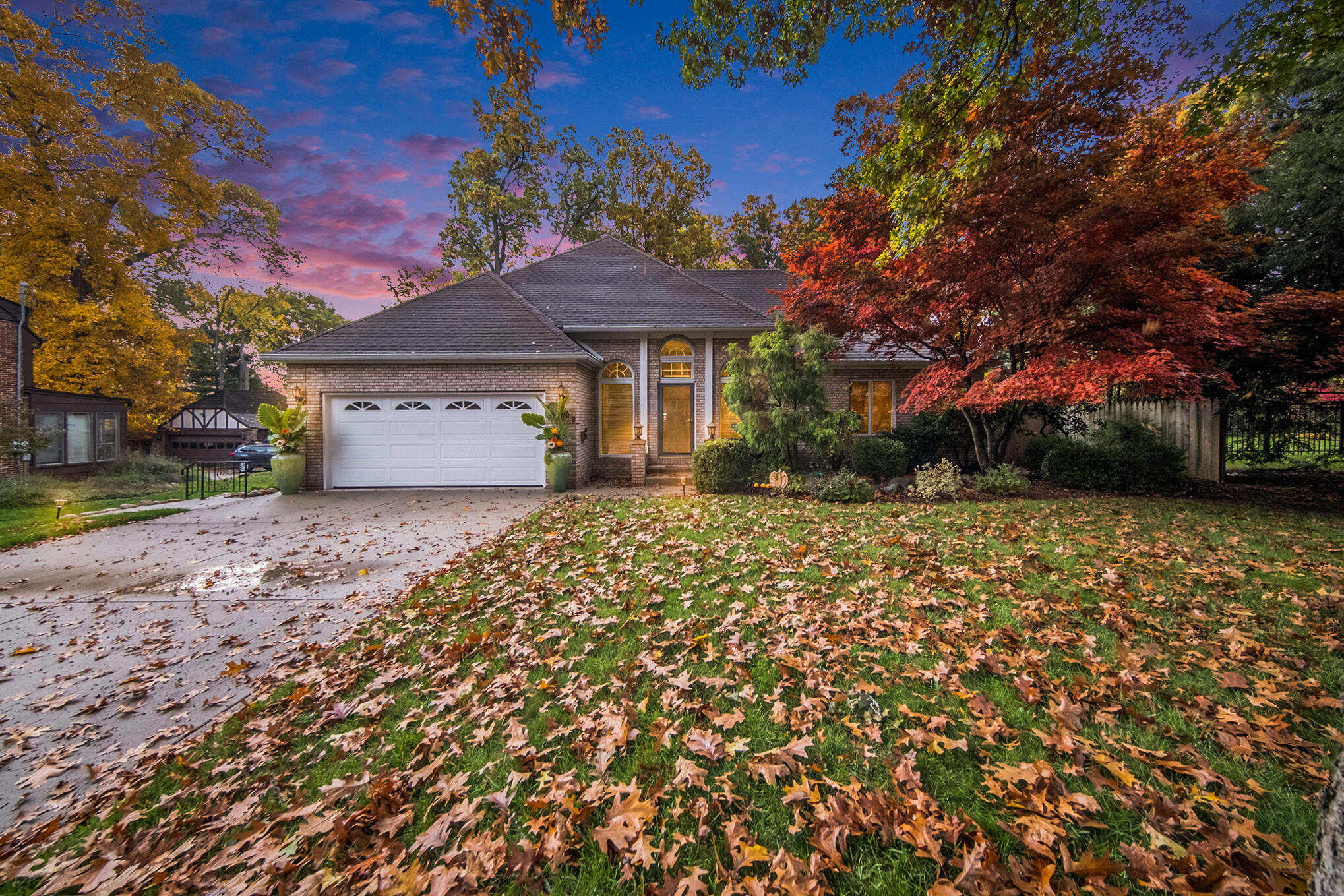 909 Briarcliff Road Jackson, MI 49203 - Photo 1 of 51 1