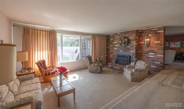 $199,000 | 800 South Henderson Street, Salem, MO 65560