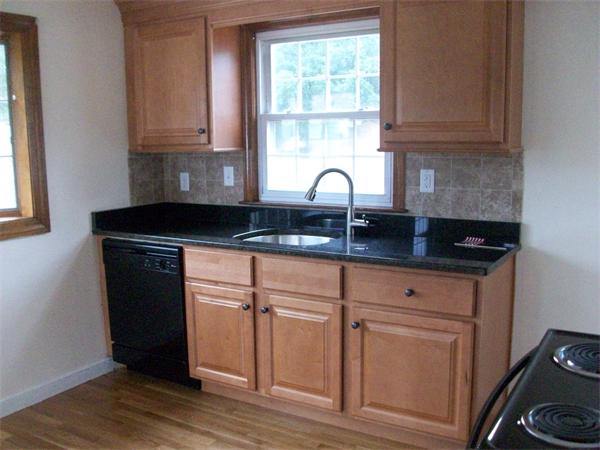 87 Durbeck Road Rockland, MA 02370 - Photo 9 of 17 Gallery Image 9